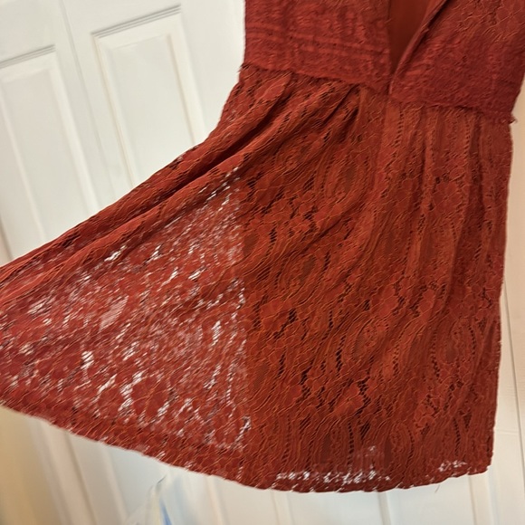Burnt orange lace alterd state dress, size M - Picture 7 of 8